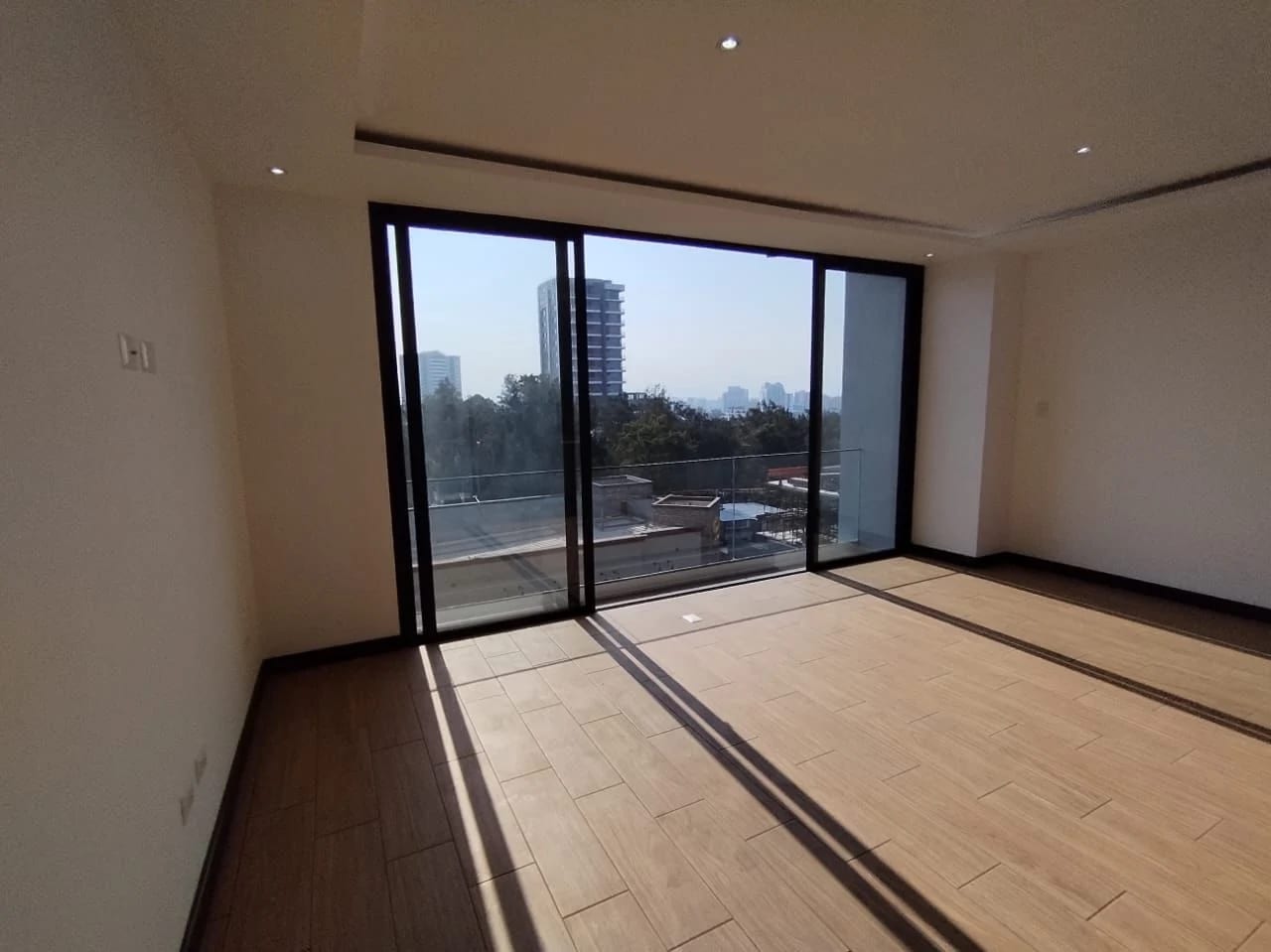 Zona 15 — foto 1 de 4