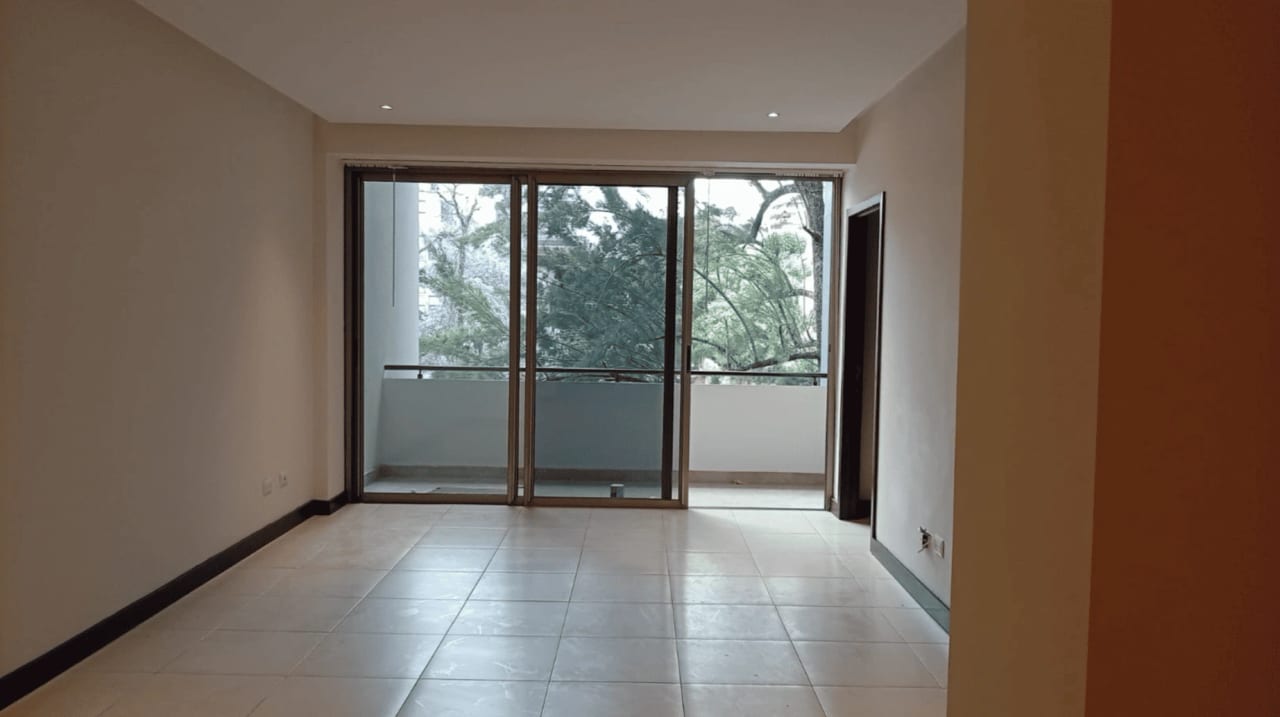 Zona 14 cerca Europlaza — foto 5 de 5